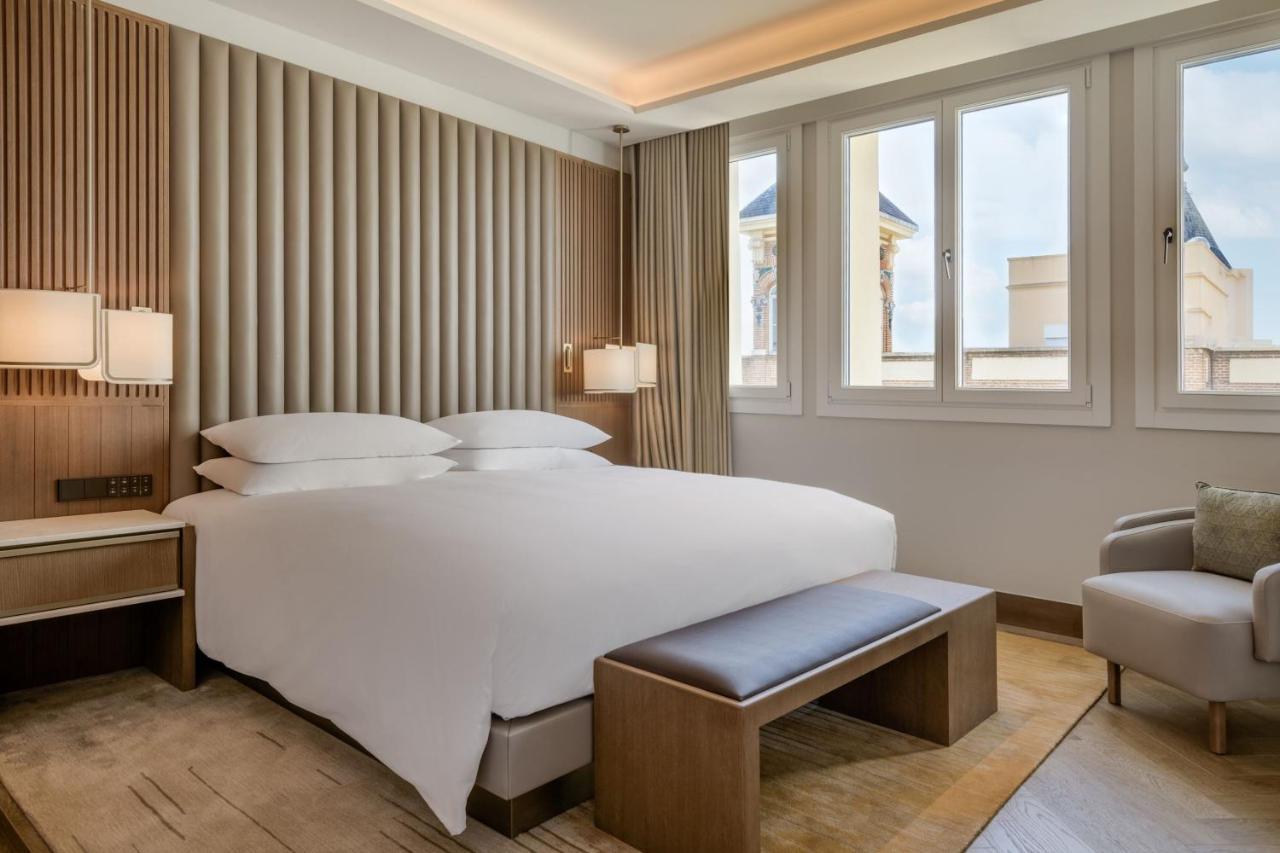 Jw Marriott Hotel Мадрид Экстерьер фото