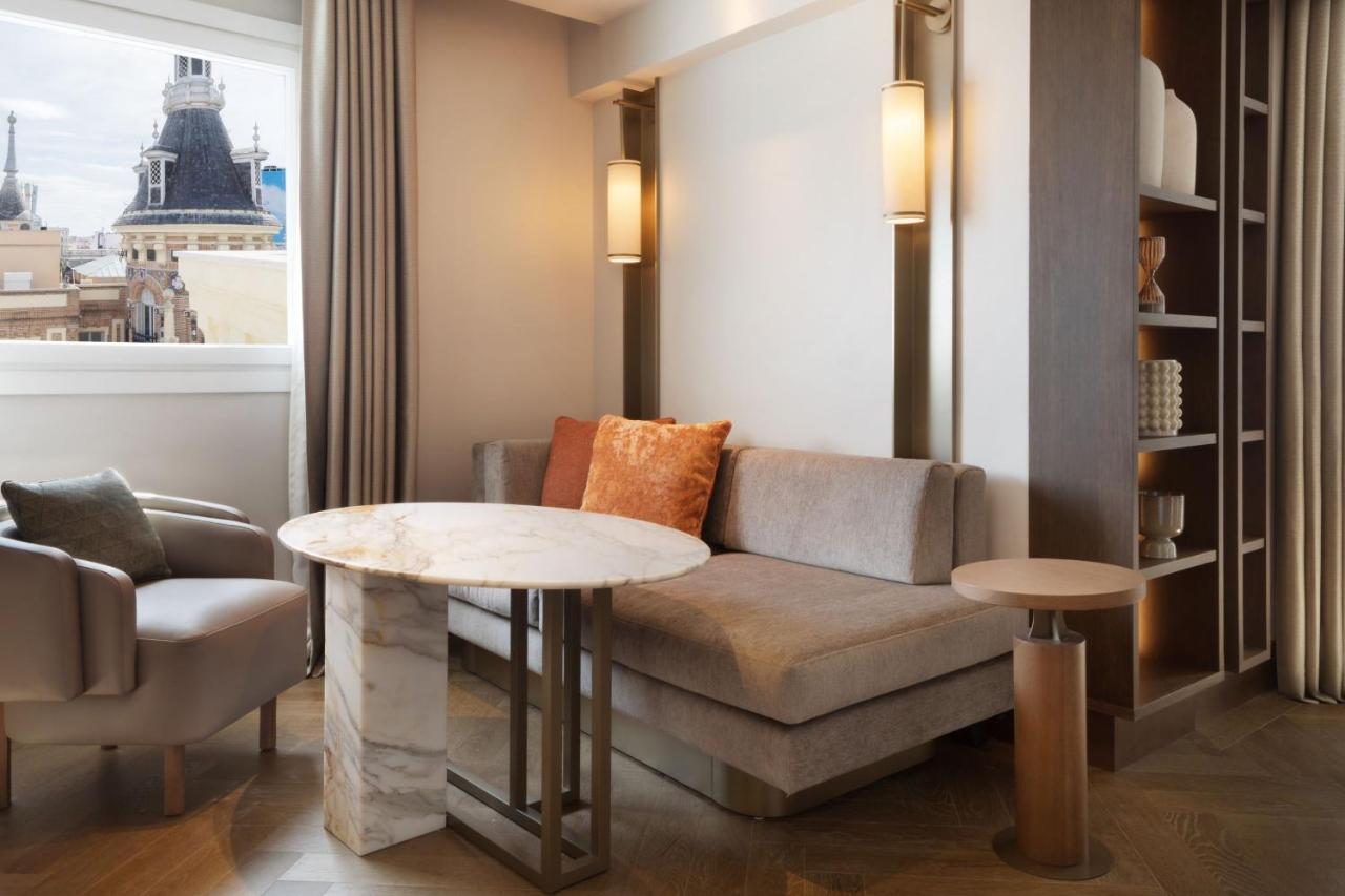 Jw Marriott Hotel Мадрид Экстерьер фото